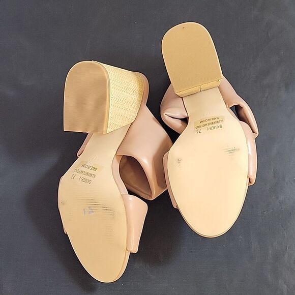 BRAND NEW KAYLEEN DOUBLE STRAP BLOCK HEEL SANDAL - Picture 11 of 14